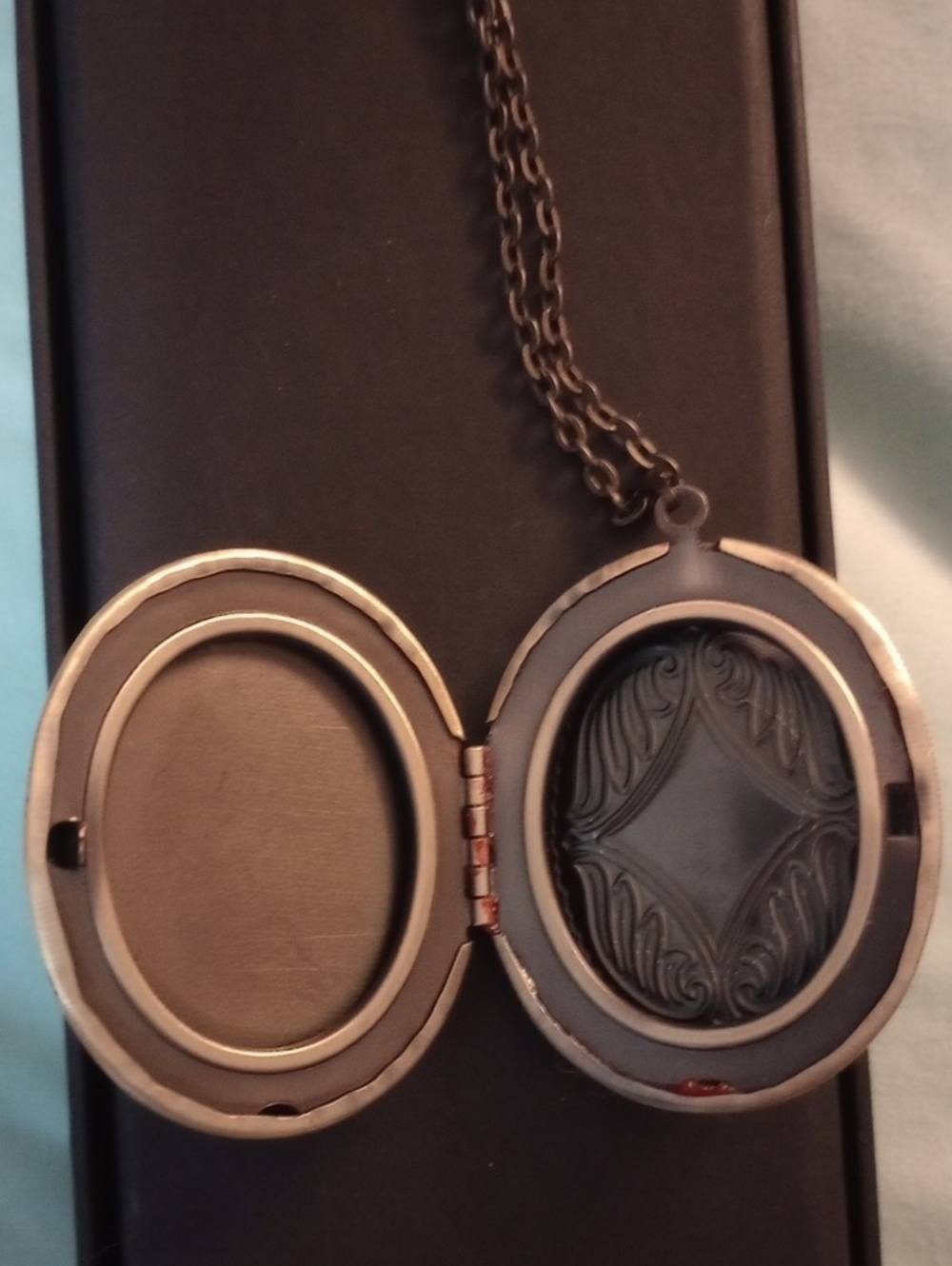 Raven Crow Locket - Picture 3 of 4